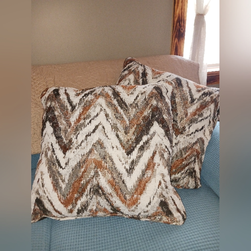 Throw Pillows